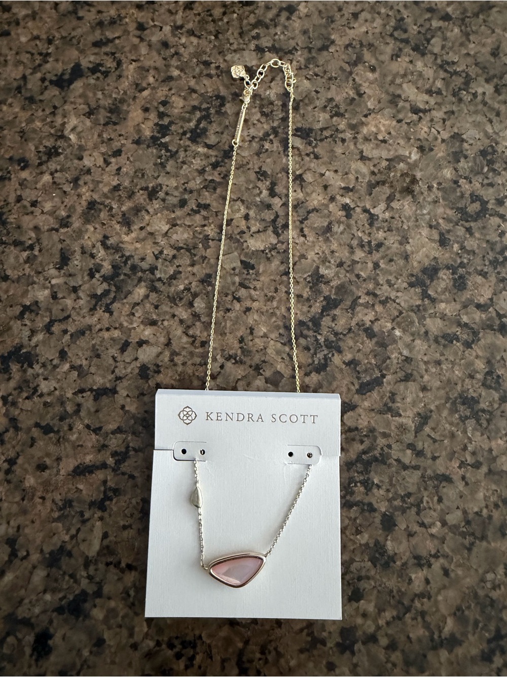 Kendra Scott Margot Gold Pendant Necklace in Lilac Mother of Pearl - Picture 5 of 5